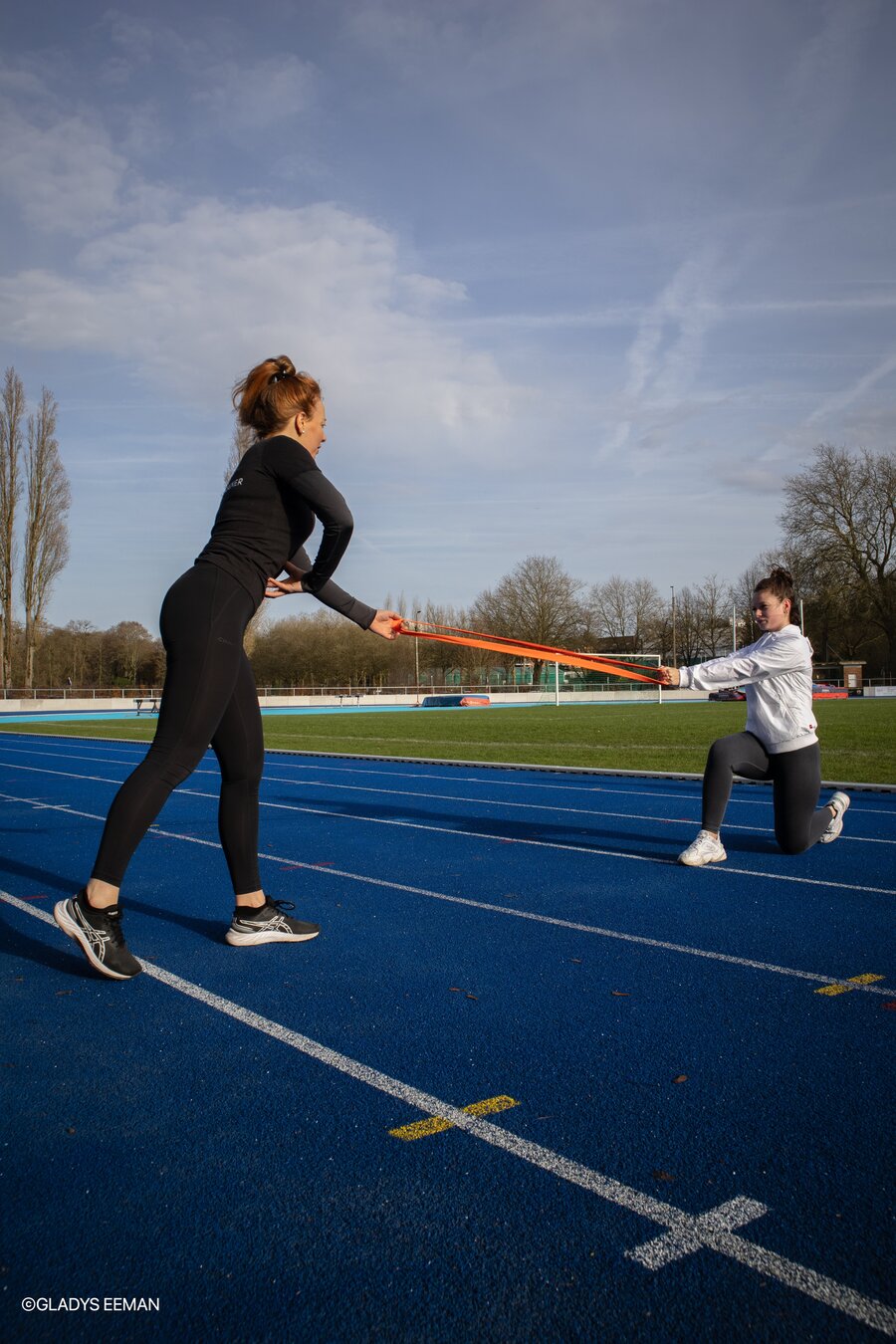 Julie shooting photo-021-min_1.jpg